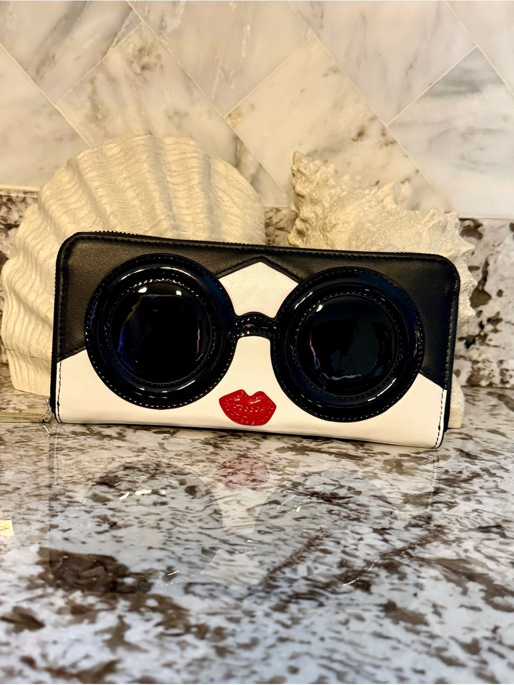 Alice + Olivia Stace Face Wallet NWT - Picture 2 of 8